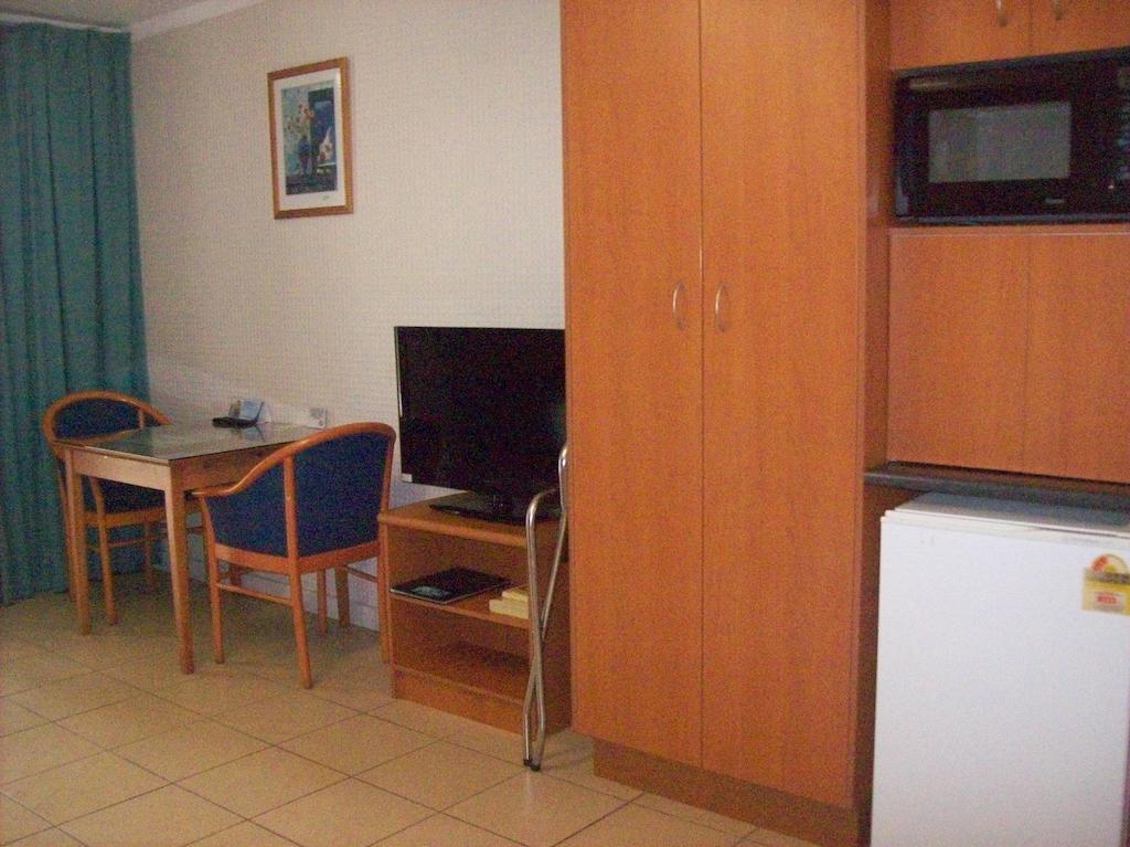 South Gladstone Motel Kamer foto