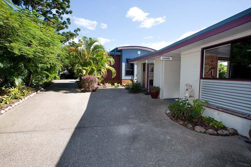 South Gladstone Motel Buitenkant foto