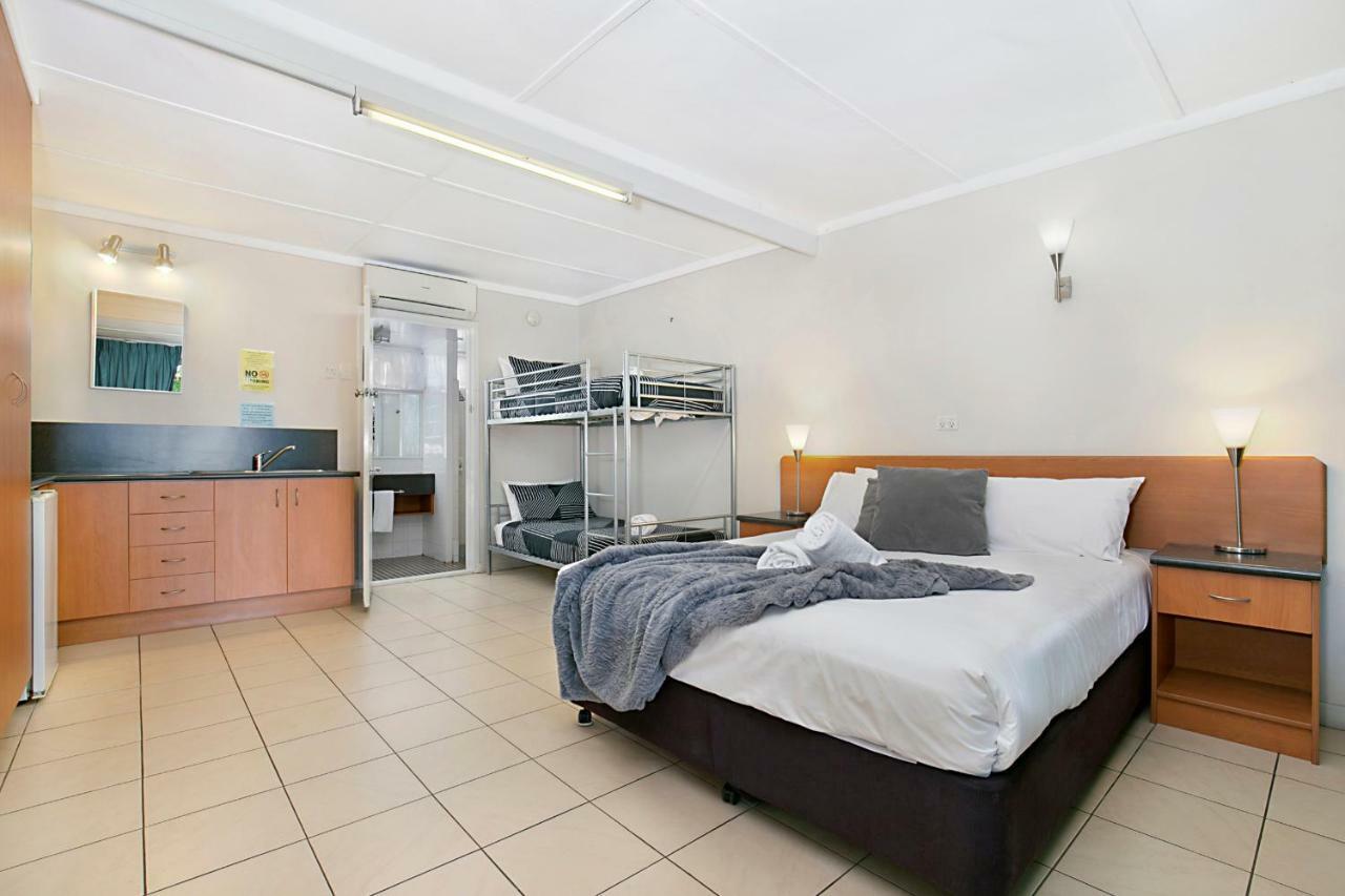 South Gladstone Motel Buitenkant foto