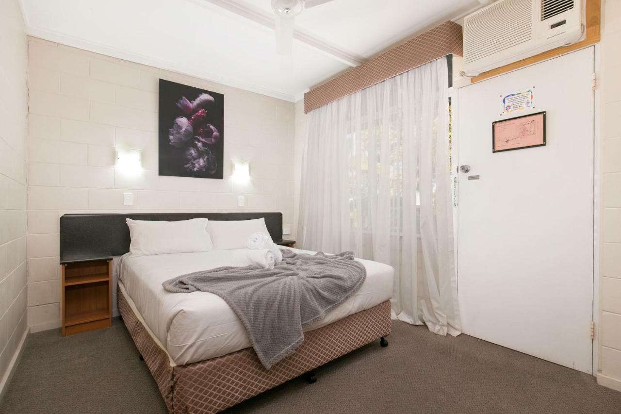 South Gladstone Motel Buitenkant foto